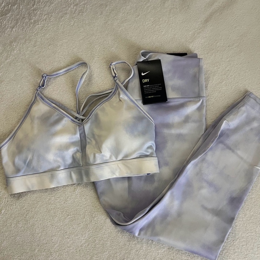 Nike Matching Bra and Leggings Set